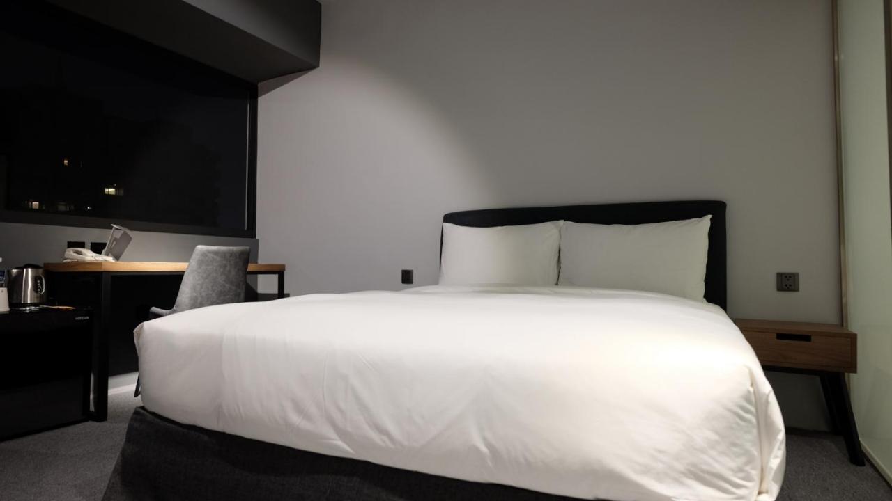 Doudian Ddinn Hotel ไถจง ภายนอก รูปภาพ