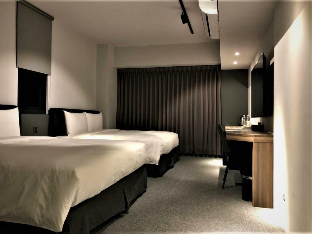 Doudian Ddinn Hotel ไถจง ภายนอก รูปภาพ