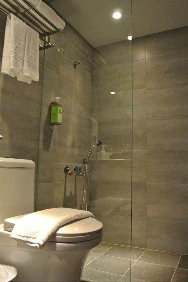 Doudian Ddinn Hotel ไถจง ภายนอก รูปภาพ