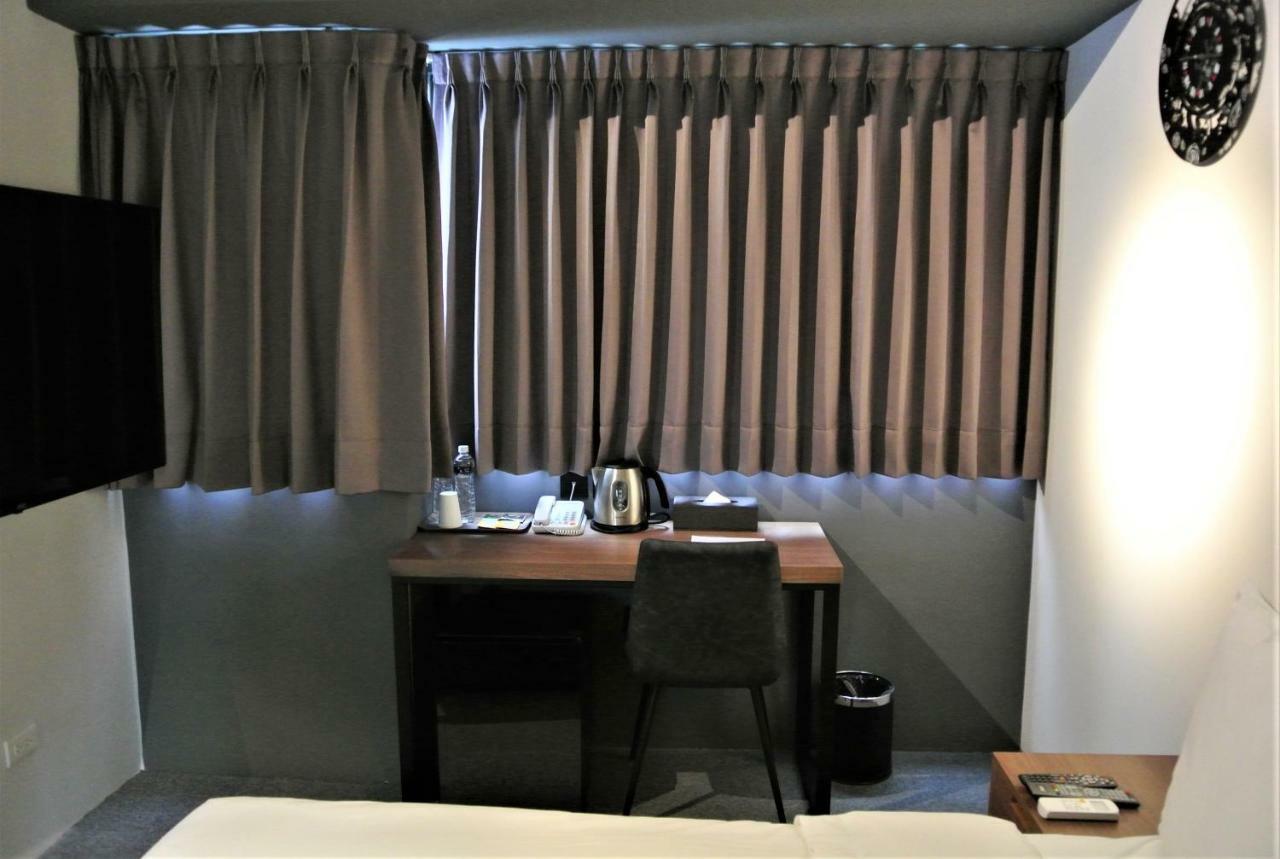Doudian Ddinn Hotel ไถจง ภายนอก รูปภาพ