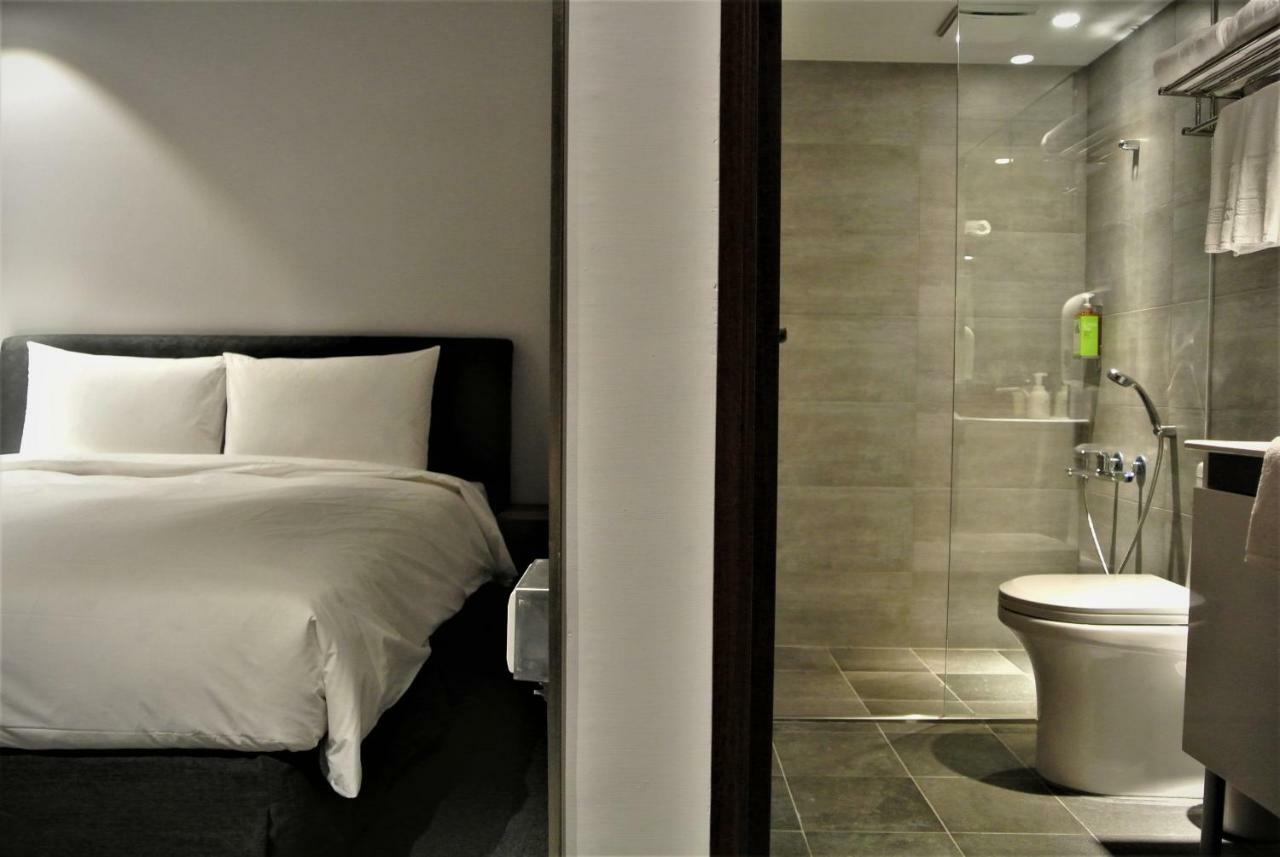 Doudian Ddinn Hotel ไถจง ภายนอก รูปภาพ