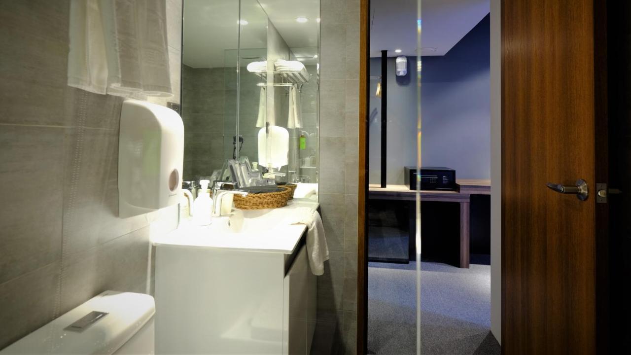 Doudian Ddinn Hotel ไถจง ภายนอก รูปภาพ