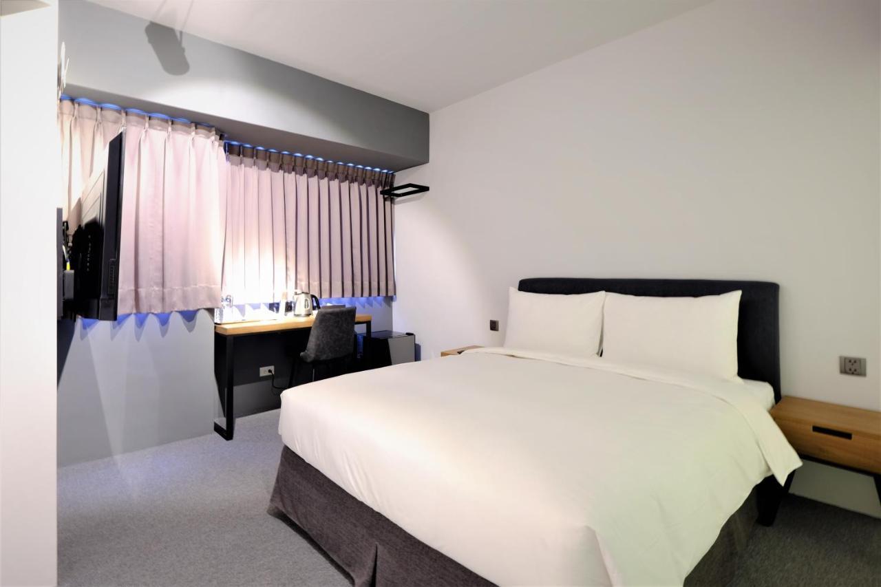 Doudian Ddinn Hotel ไถจง ภายนอก รูปภาพ